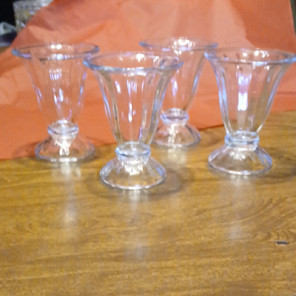 Elegant Clear Glass Dessert Cups Set of 4